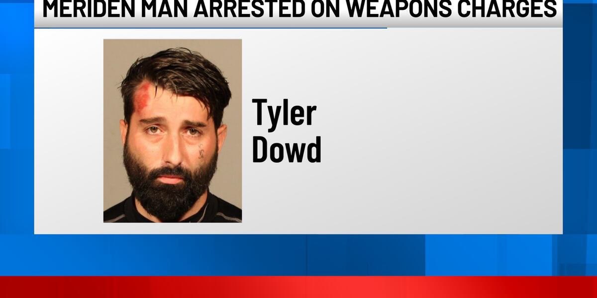 Man found wandering Meriden streets with weapon arrested - WFSB